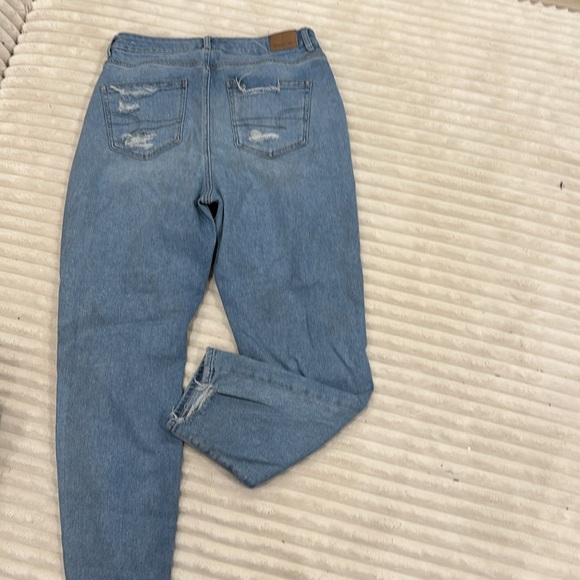 American Eagle Curvy Mom Jean Stretch - Picture 7 of 8